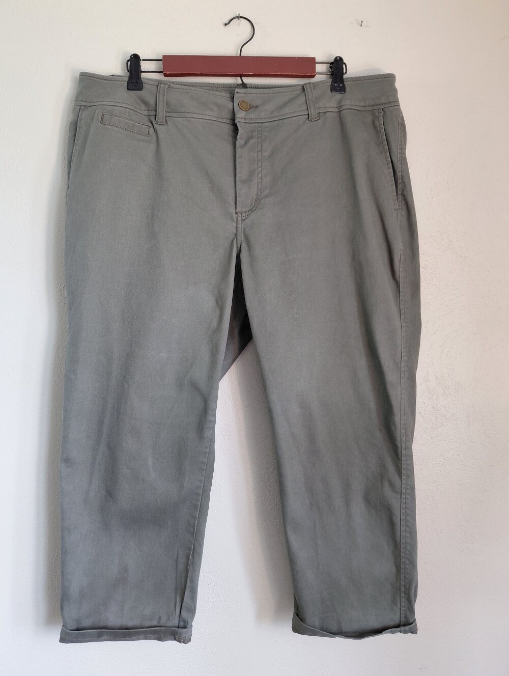 Womens 41Hawthorn Cuffed Capri Pants Size 18W